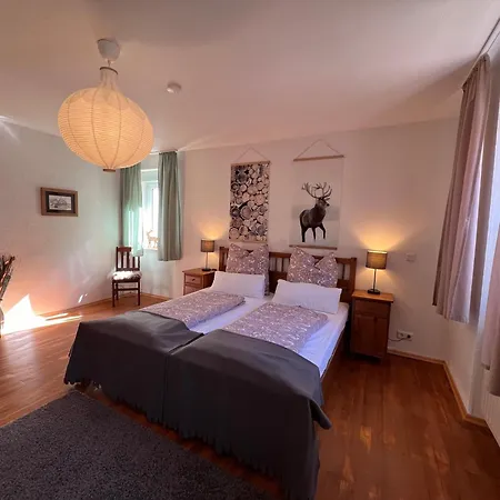 Ferienhaus Gimmeldingen Проживание в семье *